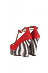 ����� Moschino love