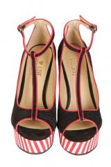 ����� Moschino love